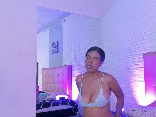 miaawills live cam on BongaCams