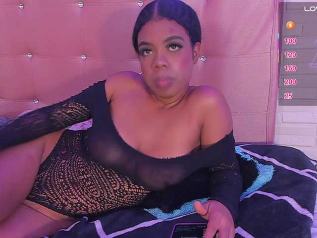 miaawills live cam on BongaCams