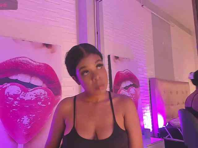 miaawills webcam