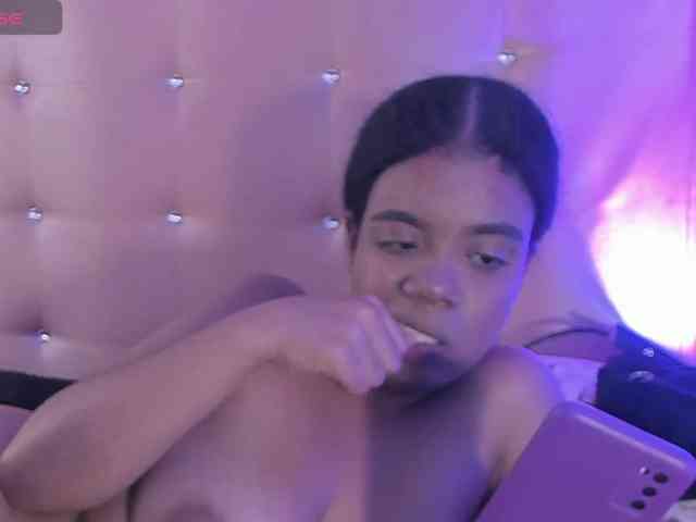 miaawills webcam