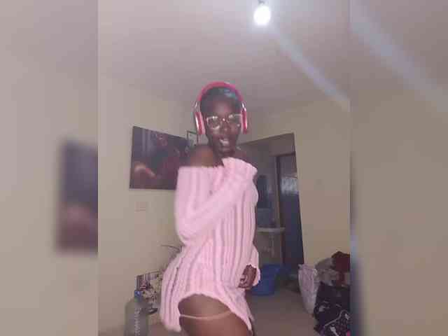 NikkiSweetNectar webcam