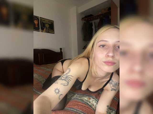 sexxyone live cam on BongaCams