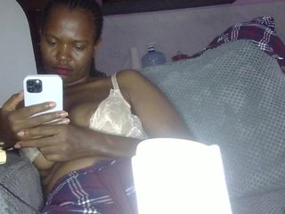 Keylinda75's Live Webcam