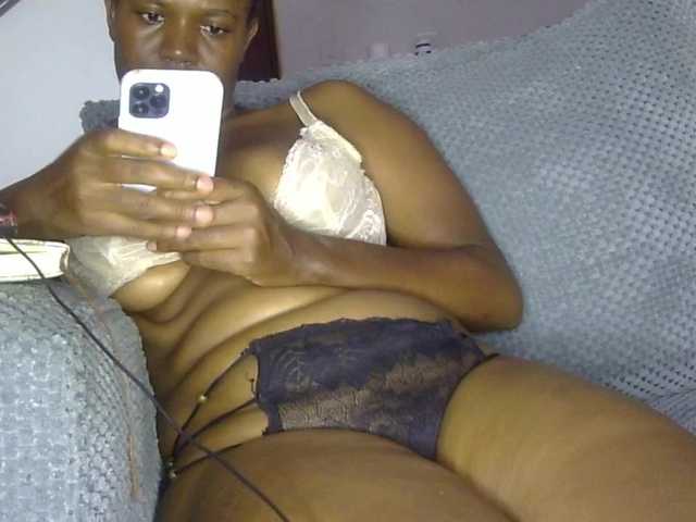 Keylinda75 live cam preview