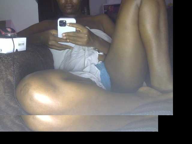 Keylinda75 live cam on BongaCams