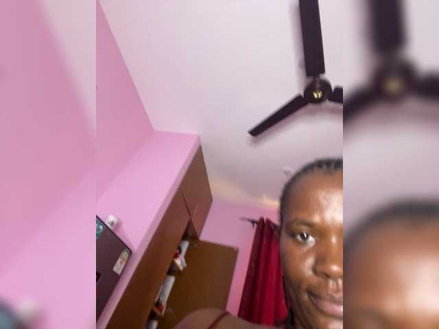 Keylinda75 webcam