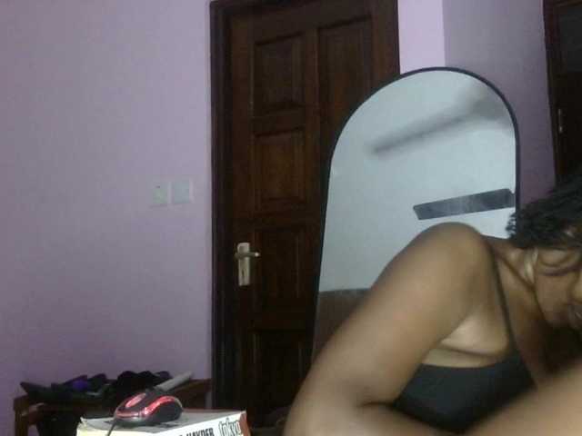 Keylinda75 live cam on BongaCams