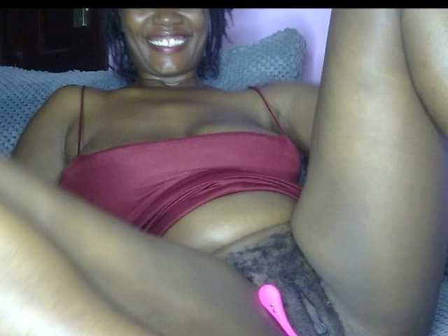 Keylinda75 live cam on BongaCams