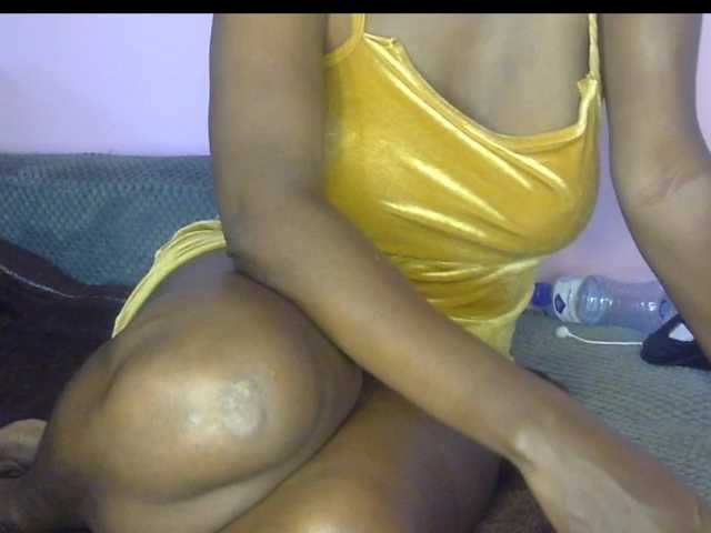 Keylinda75 live cam on BongaCams