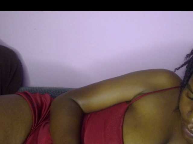 Keylinda75 live cam on BongaCams