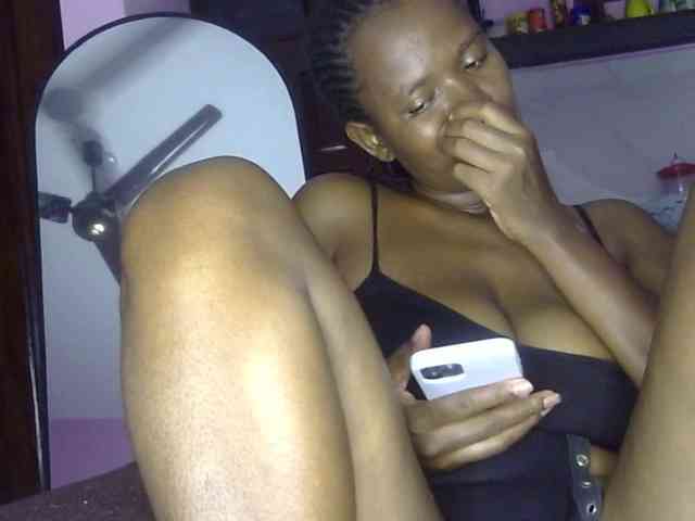 Keylinda75 webcam