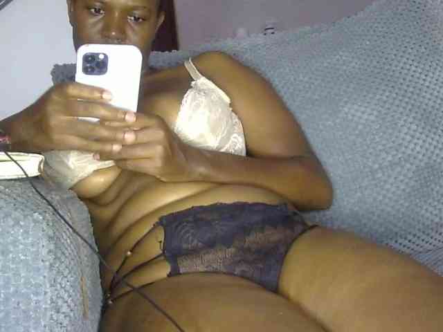 Keylinda75 webcam
