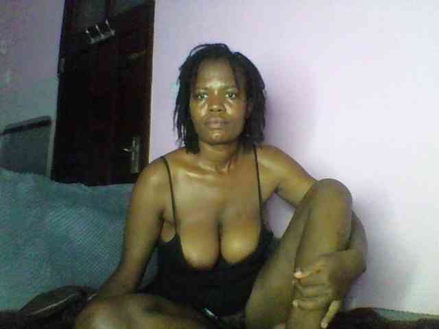 Keylinda75 webcam