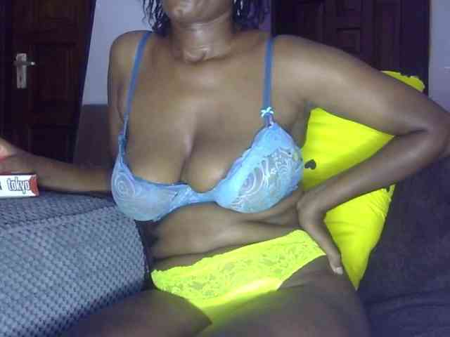 Keylinda75 webcam