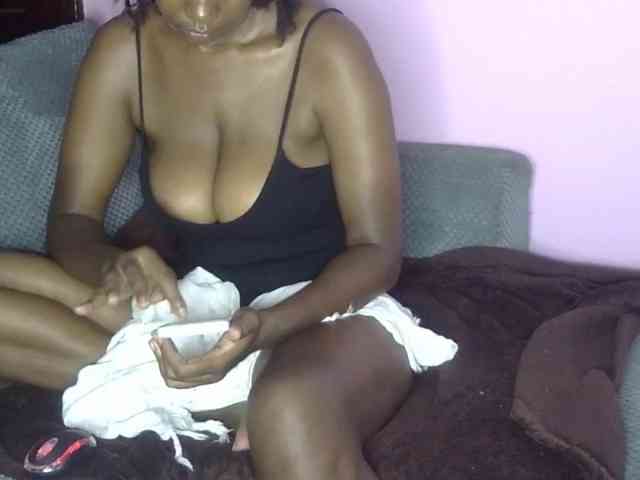 Keylinda75 webcam