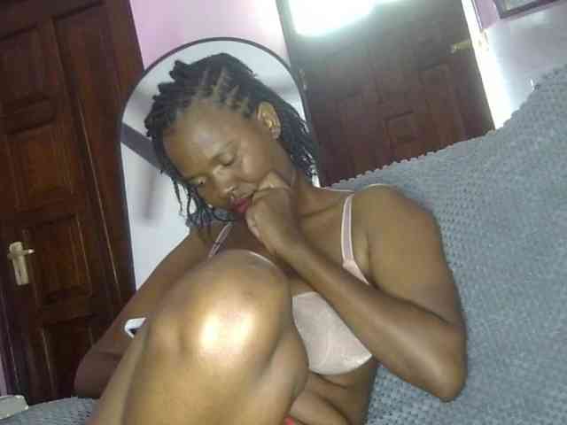 Keylinda75 webcam
