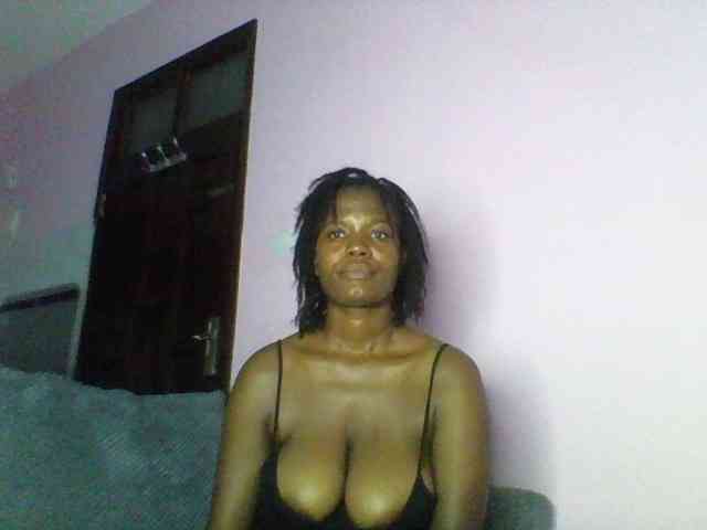 Keylinda75 webcam