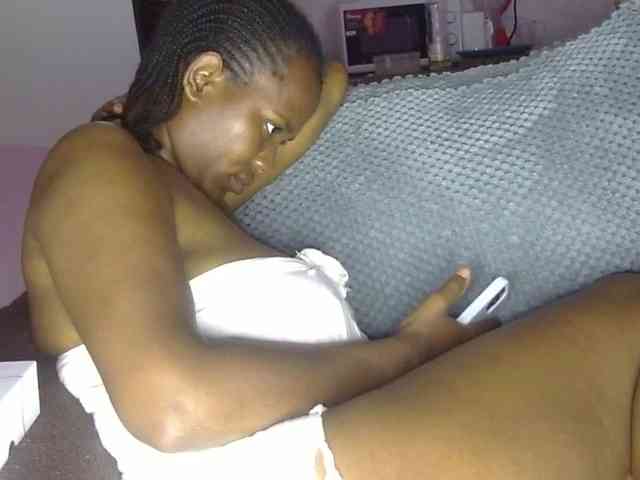 Keylinda75 webcam