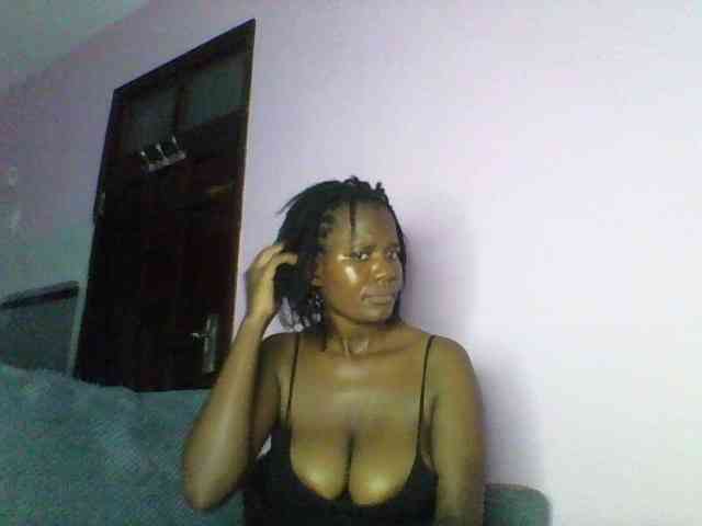 Keylinda75 webcam