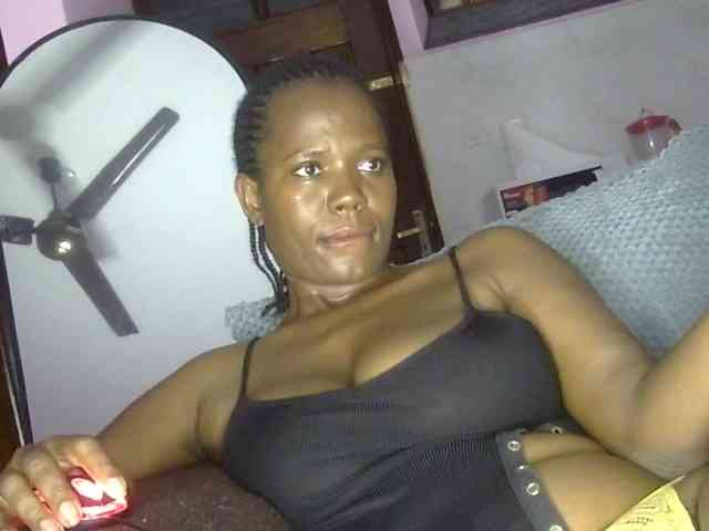 Keylinda75 webcam
