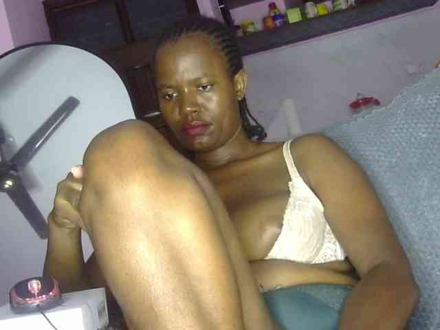 Keylinda75 webcam