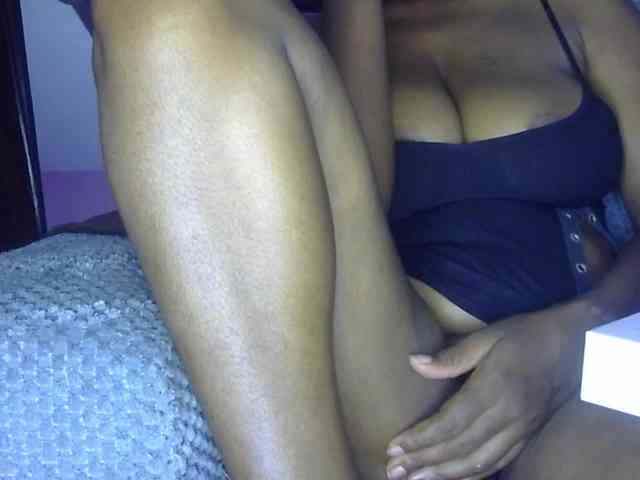 Keylinda75 webcam