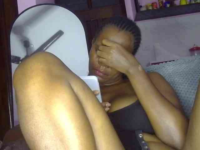 Keylinda75 webcam