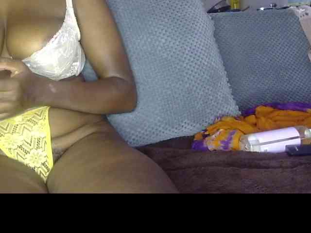Keylinda75 webcam