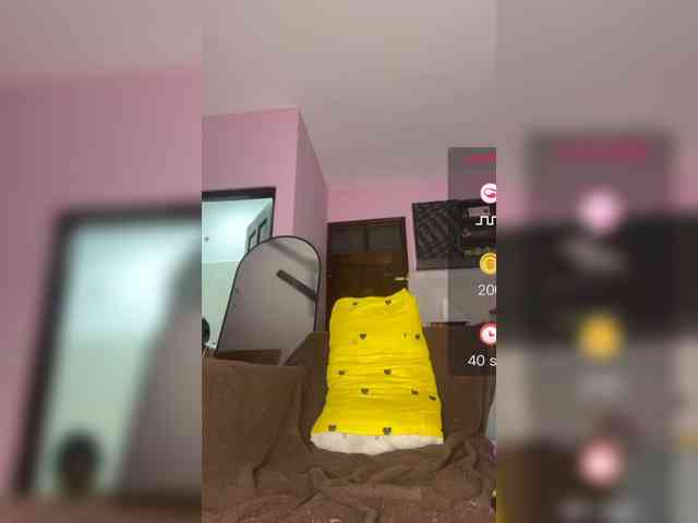 Keylinda75 webcam