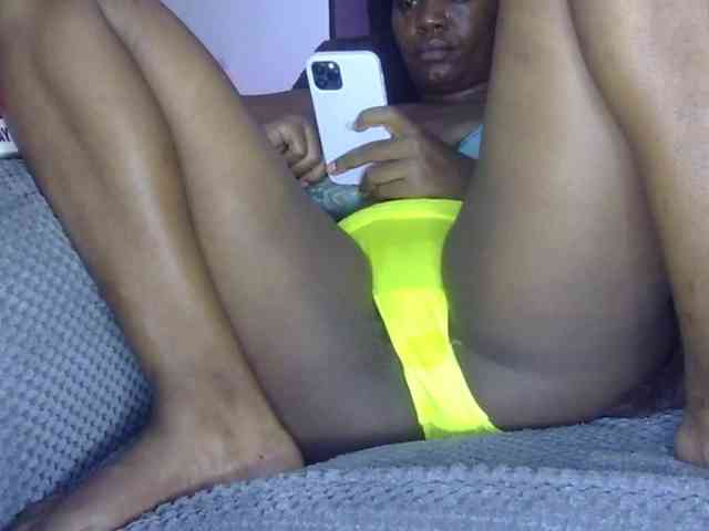 Keylinda75 webcam