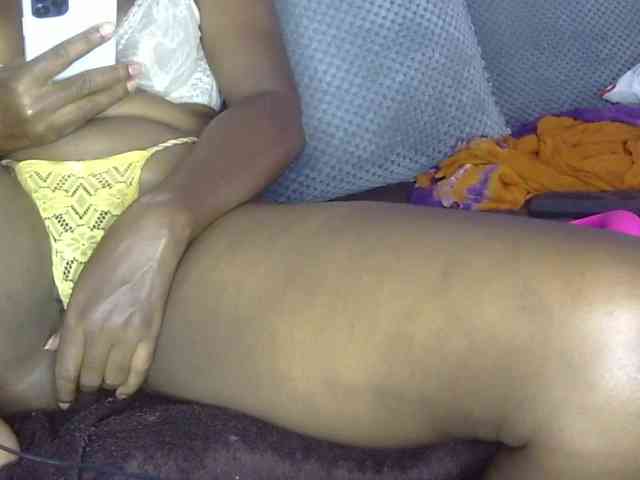 Keylinda75 webcam