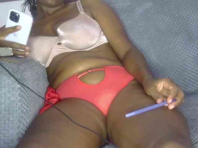 Keylinda75 webcam