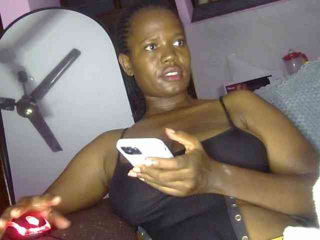 Keylinda75 webcam