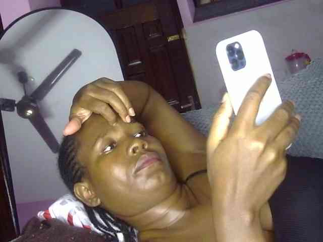 Keylinda75 webcam