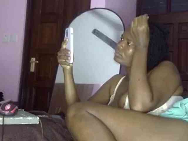 Keylinda75 webcam