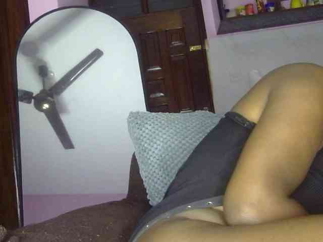 Keylinda75 webcam
