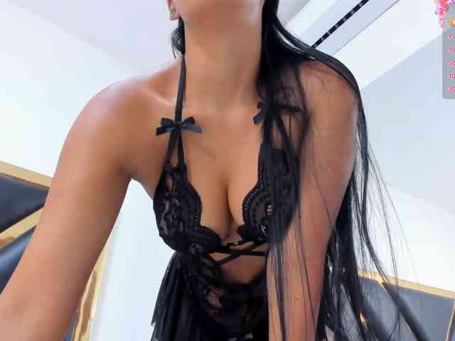 VickyBloomm webcam