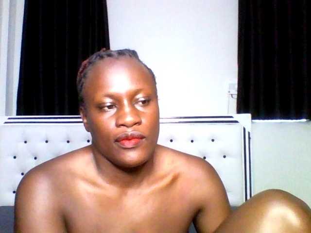 pixelbloom2000 live cam on BongaCams