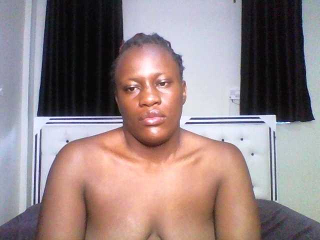 pixelbloom2000 live cam on BongaCams
