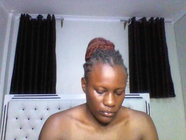 pixelbloom2000 live cam on BongaCams