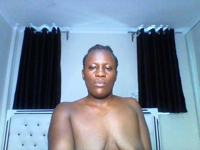 pixelbloom2000 live cam on BongaCams