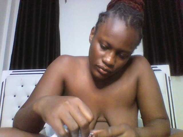 pixelbloom2000 live cam on BongaCams