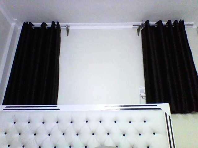 pixelbloom2000 live cam on BongaCams