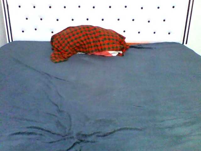 pixelbloom2000 live cam on BongaCams