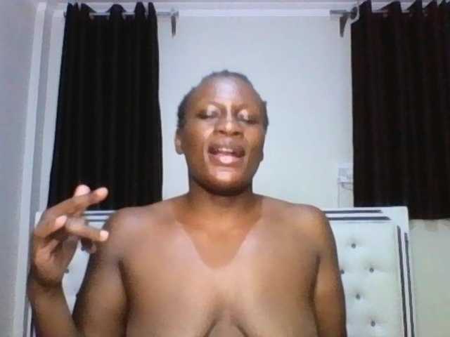 pixelbloom2000 live cam on BongaCams