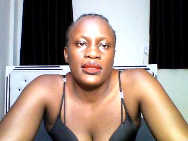 pixelbloom2000 live cam on BongaCams