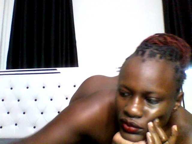 pixelbloom2000 live cam on BongaCams