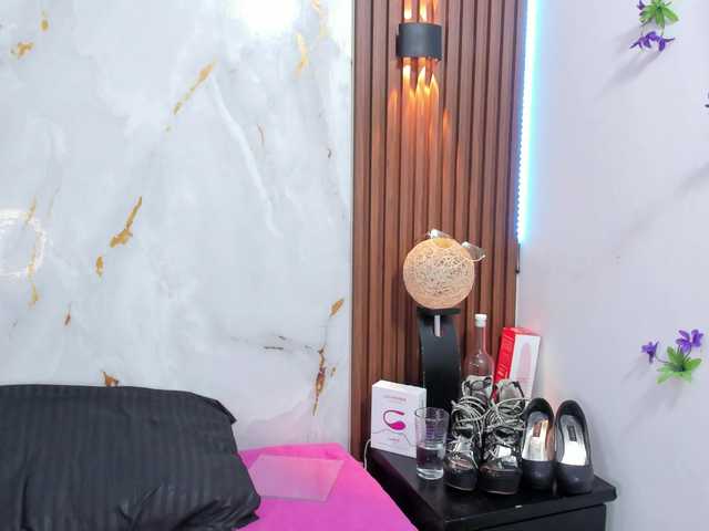 loliss-sh live cam on BongaCams