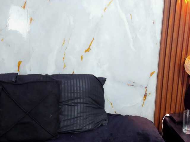 loliss-sh live cam on BongaCams