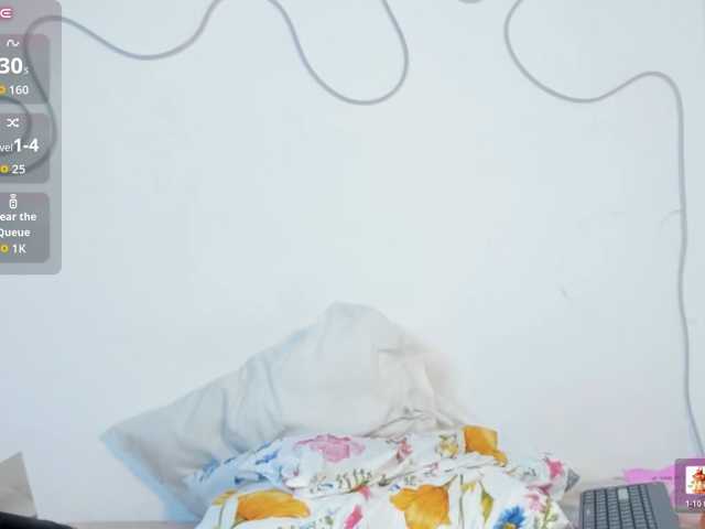 adisson-petitte1 live cam on BongaCams